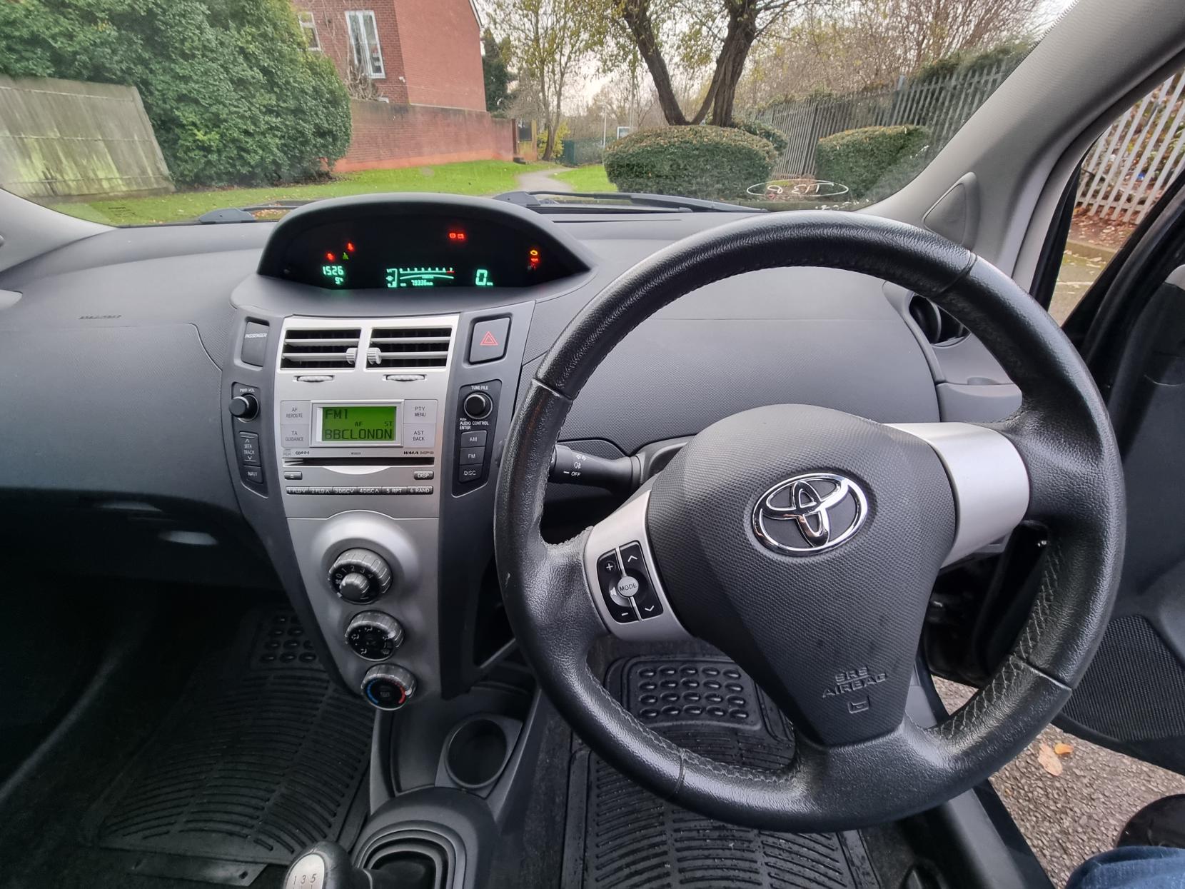 Toyota Yaris 1.3 VVT-i TR Hatchback 5dr Petrol Manual (141 g/km, 85 bhp)